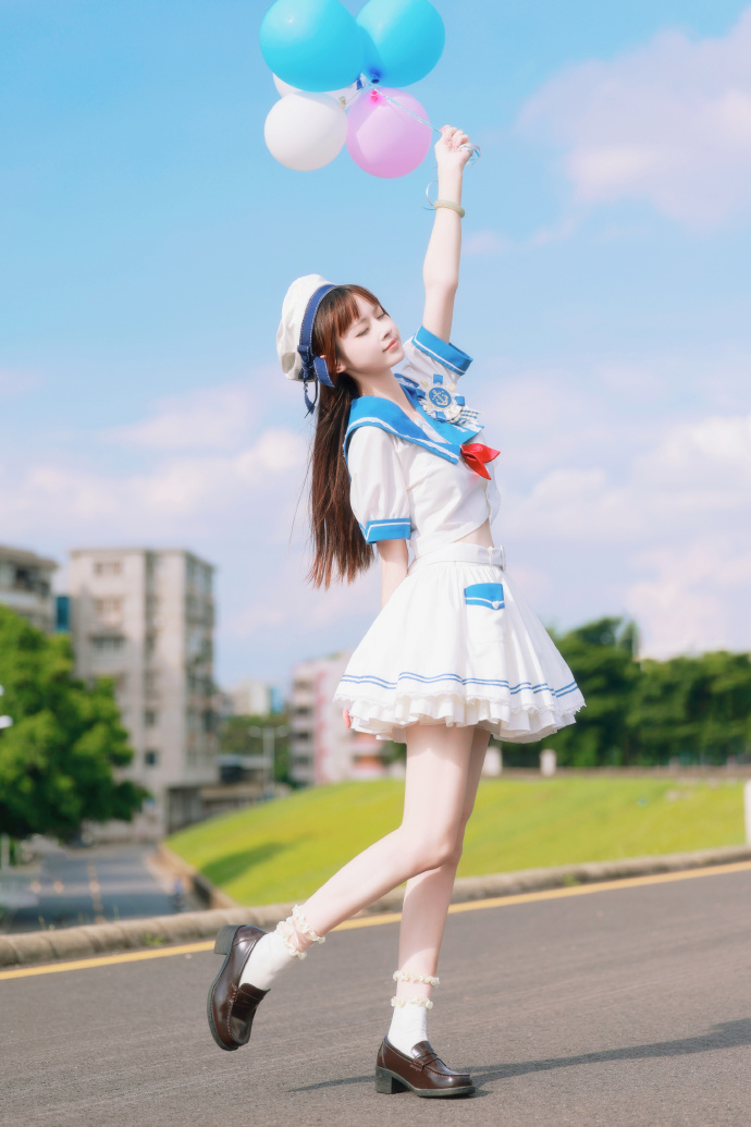 克拉克近8战场均26.5分9.3助3.5板1.5断，命中率49.6/43.8%