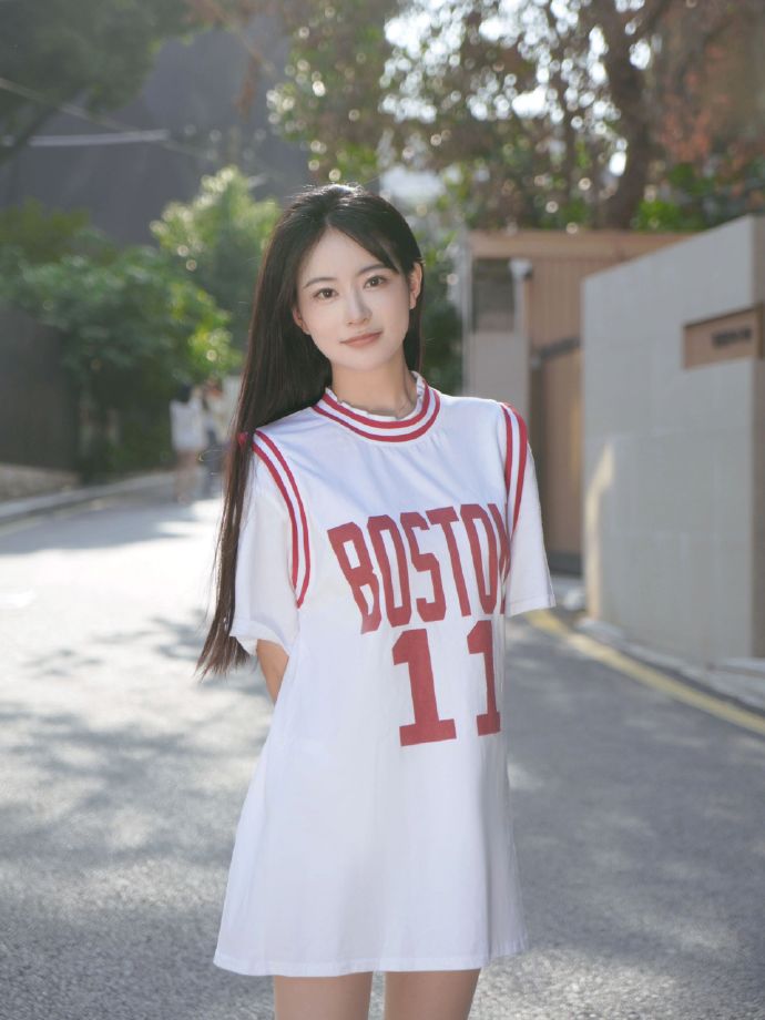 🙏阿媒：豪尔赫·梅西守灵仪式结束，梅西及家人做了最后的告别