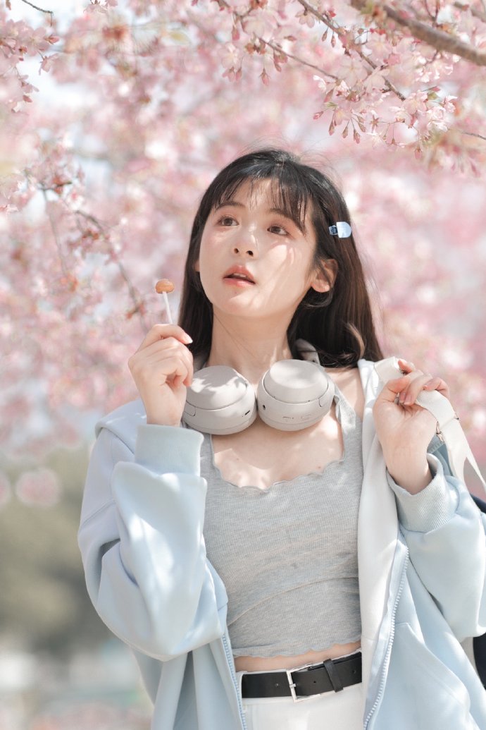 RMC：巴黎迎回世界杯国脚，恩里克有望在欧超杯起用阿克利乌什